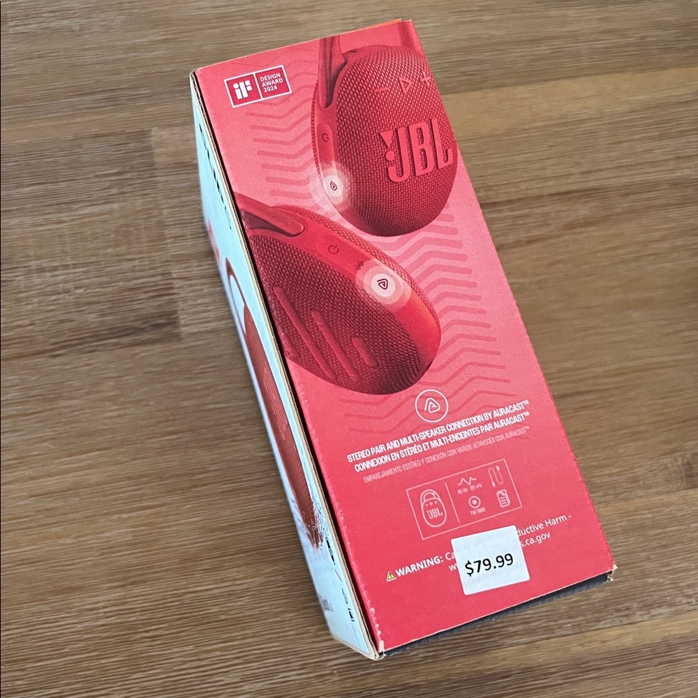 JBL Clip 5 Red Bluetooth Speaker - Picture 4 of 4